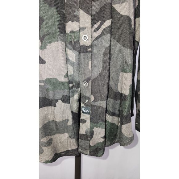 Rails Women's Camo Button-Up Blouse Size XS - Picture 5 of 6